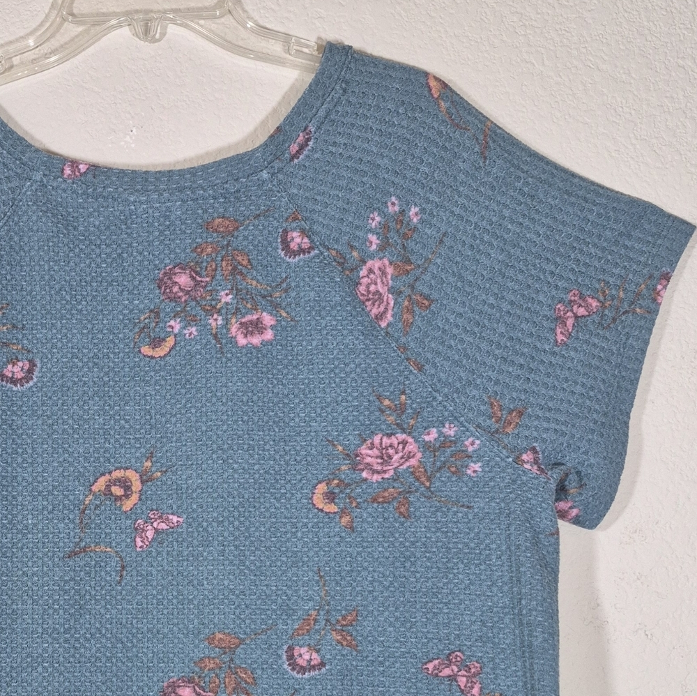 Torrid Classic Fit Waffle Knit Raglan Tee - Picture 8 of 12